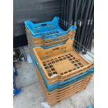 VARIOUS PLASTIC CRATES