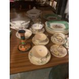 A LARGE ASSORTMENT OF DECORATIVE CERAMIC DINNERWARE TO INCLUDE TWO ASHLEY BONE CHINA TUREENS