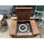 A VINTAGE GARRARD 2000 RECORD DECK