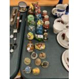 A LARGE ASSORTMENT OF CHARACTER CERAMIC WARE TO INCLUDE MINITURE CHARACTER JUGS ETC