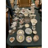 A SELECTION OF MINIATURE COLLECTABLE CERAMICS TO INCLUDE TEAPOTS ETC