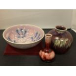 THREE ITEMS OF STUDIO POTTERY TO INCLUDE A DISH AND TWO VASES