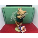 A BOXED JOHN BESWICK PIG FIGURINE OF DAVID FLUTIST (PIGPRO2840)