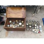 A WOODEN BOX AND VARIOUS VINTAGE KILNER GLASS JARS