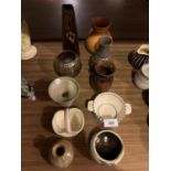 AN ASSORTMENT OF STUDIO POTTERY TO INCLUDE VARIOUS VASES ETC