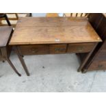 A GEORGIAN OAK SIDE TABLE ENCLOSING TWO LONG AND ONE SHORT DRAWER, 37" WIDE