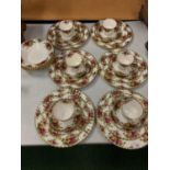 A SIX SETTING ROYAL ALBERT OLD COUNTRY ROSES DINNER SERVICE