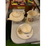 AN ASSORTMENT OF CERAMIC WARE TO INCLUDE TWO JUGS AND A LANGLEY TANKARD