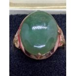 A 22 CARAT JADE RING IN FINE CONDITION 5.2G SIZE:O