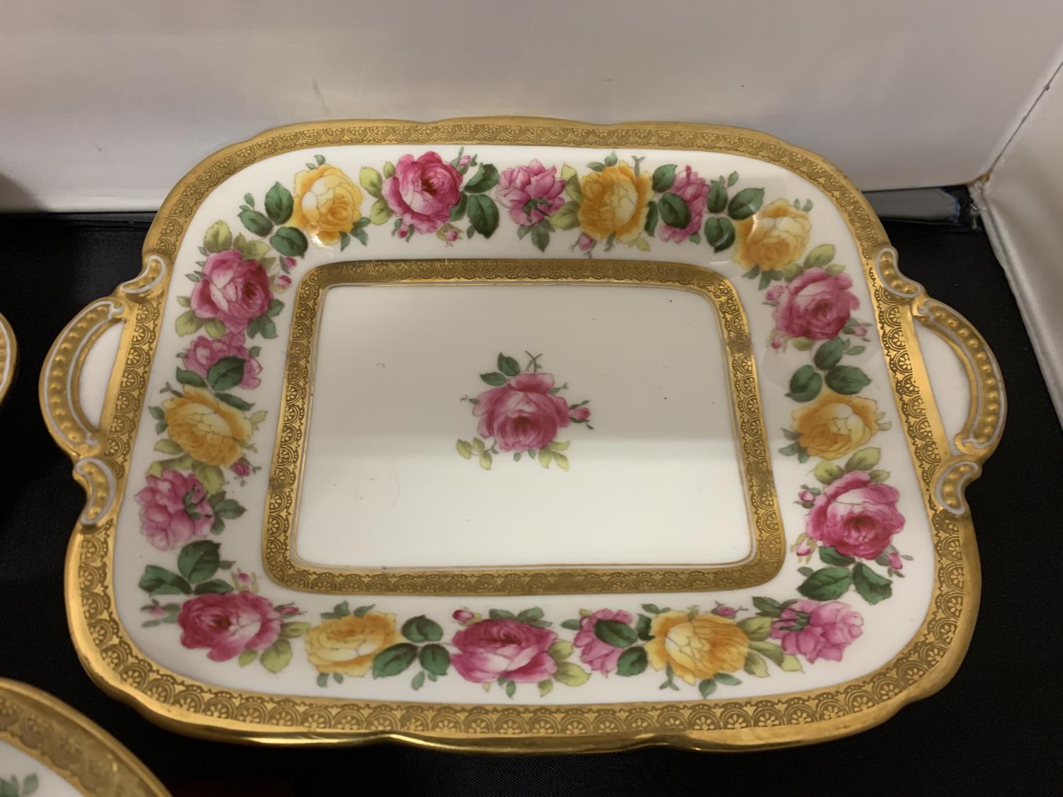 THREE VICTORIAN CAULDON WARE DISHES TWO RECTANGULAR AND ONE CIRCULAR - Image 3 of 6