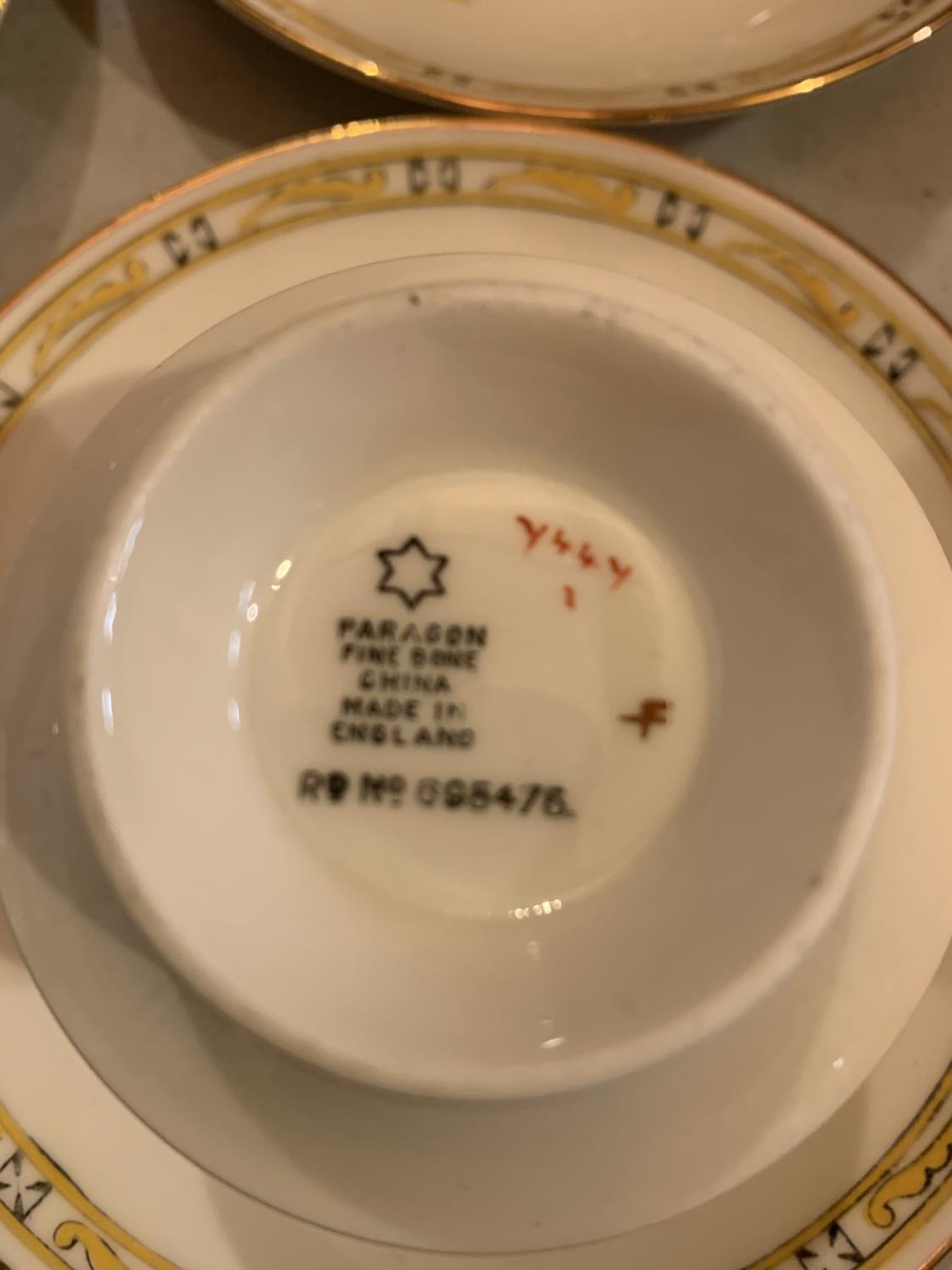 A COLLECTION OF CREAM PARAGON TEA SERVICE TO INCLUDE SANDWICH PLATES ETC - Image 4 of 5