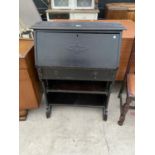 AN EARLY 20TH CENTURY SMALL OAK BUREAU 30" WIDE