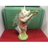 A BOXED JOHN BESWICK PIG FIGURINE OF MATTHEW TRUMPETER (PIGPRO2836)