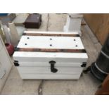 A METAL PAINTED TRUNK WITH WOOD AND METAL BINDINGS ON TOP 70CM W X 44CM H X 48CM D