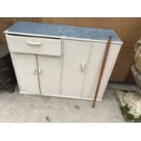 A VINTAGE KITCHEN CUPBOARD, HEIGHT 87CM, WIDTH 112CM, DEPTH 38CM