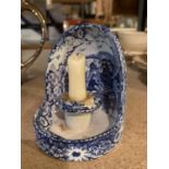 A BLUE AND WHITE VINTAGE PRATTWARE CANDLESTICK