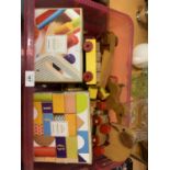 A SELECTION OF WOODEN TOYS TO INCLUDE A HAMMER BENCH AND BUILDING BLOCKS ETC