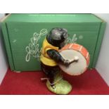 A BOXED JOHN BESWICK PIG FIGURINE OF MICHAEL BASS DRUMMER (PIGPRO2845)