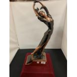 AN ART DECO STYLE RESIN DANCING LADY
