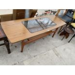 A RETRO SCHREIBER COFFEE TABLE WITH INSET GLASS TOP, 53x19.5"