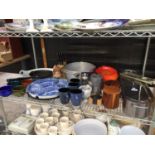 A LARGE ASSORTMENT OF KITCHEN WARE TO INCLUDE A JAM PAN AND KNIFE BLOCK ETC