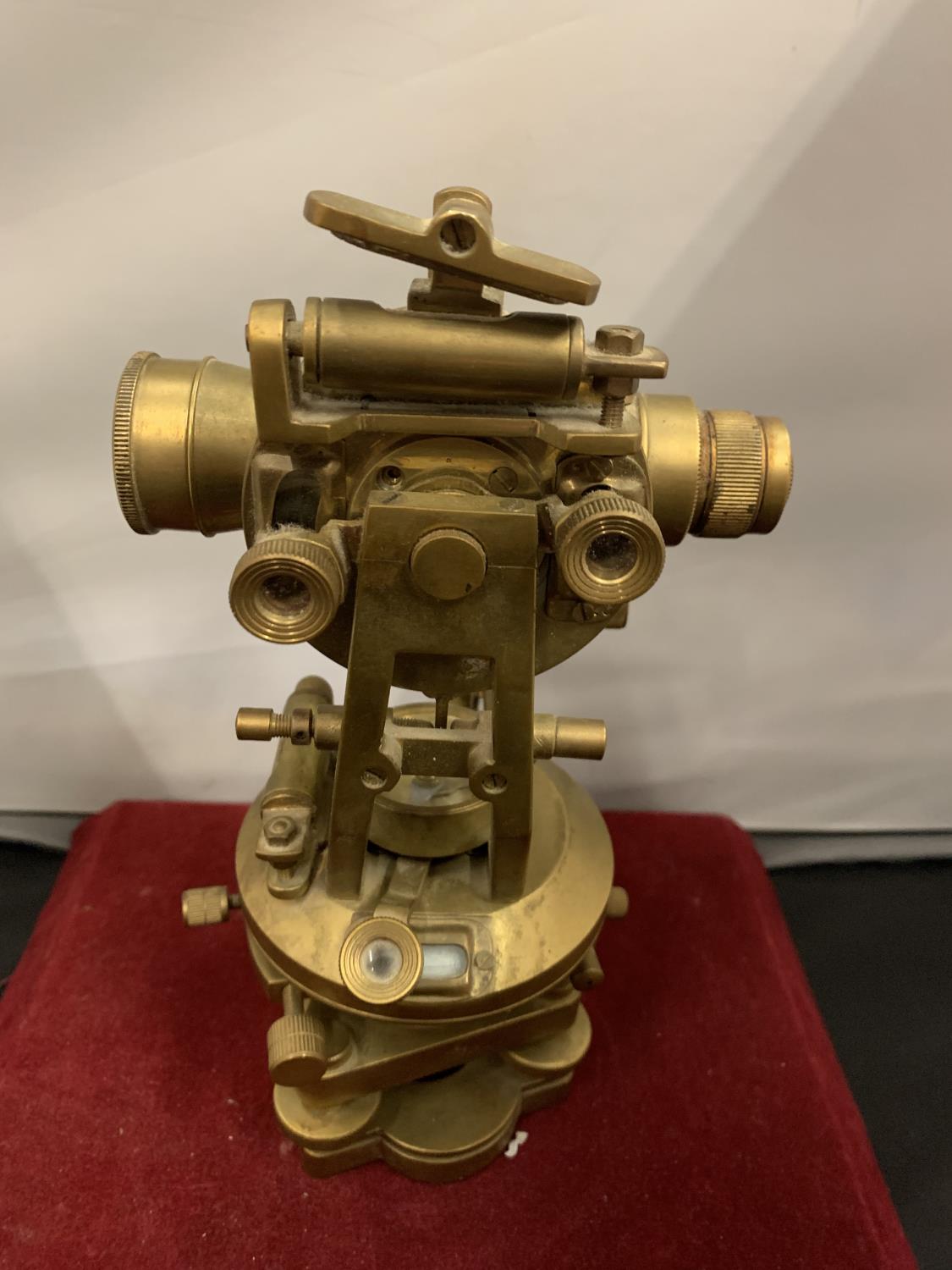 A BRASS THEODOLITE - Image 3 of 5