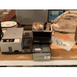 A ROLLEI P 350 A SLIDE PROJECTOR TO INCLUDE AGFASCOP LIGHT AND PRESENTATION BOX