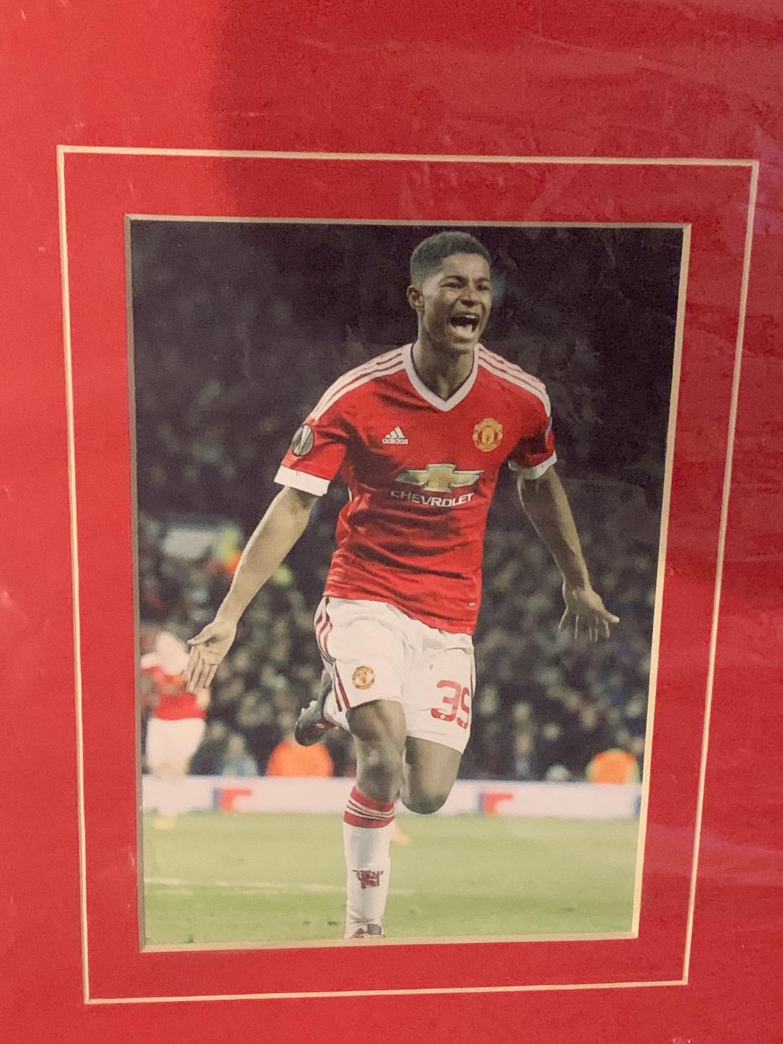 FIVE PHOTOGRAPHS OF MARCUS RASHFORD WITH HIS AUTOGRAPH IN A MOUNT COMPLETE WITH CERTIFICATE OF - Image 5 of 7