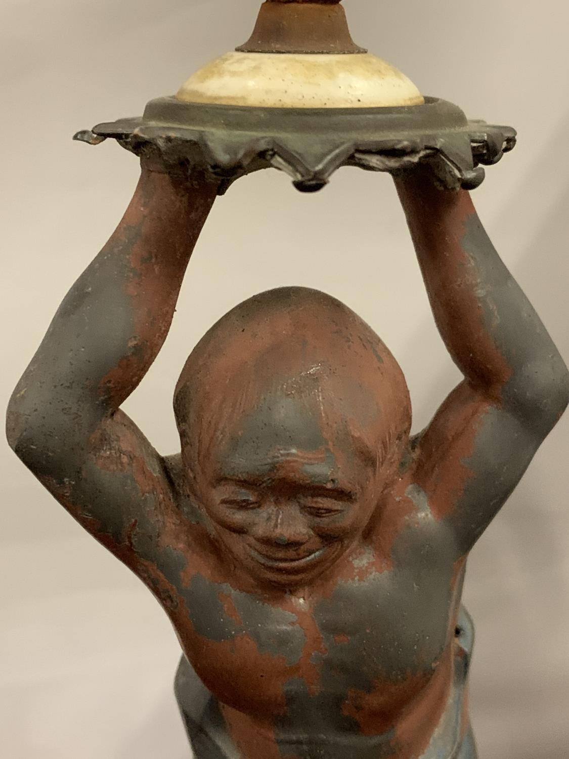 A VINTAGE FIGURINE IN THE FORM OF AN OCEAN ISLANDER - Image 4 of 4