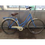 A LADIES SOMERBY BICYCLE