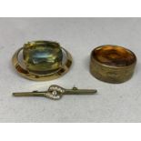 A PINCHBECK BROOCH WITH A LARGE STONE, A PILL BOX WITH LARGE AMBER COLOURED STONE AND A FURTHER