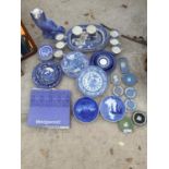 A LARGE ASSORTMENT OF CERASMIC WARE TO INCLUDE VARIOUS JASPER WARE DISHES AND FURTHER BLUE AND WHITE