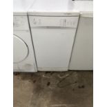A CURRYS ESSENTIALS SLIM DISHWASHER, LIGHT CLEAN REQUIRED. BELIEVED IN WORKING ORDER BUT NO WARRANTY