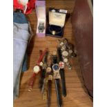 AN ASSORTMENT OF WRIST WATCHES TO INCLUDE A LADIES YELLOW METAL ROTARY WATCH ETC