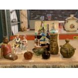 AN ASSORTMENT OF CERAMIC AND GLASS WARE TO INCLUDE A WINE WALL PLAQUE AND PAPER WEIGHTS ETC