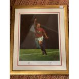 A GILT FRAMED LIMITED EDITION PRINT OF RUUD VAN NISTELROOY WITH SIGNATURE COMPLETE WITH