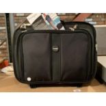 A KENSINGTON CONTOUR ROLLER LAPTOP AND STATIONARY BAG