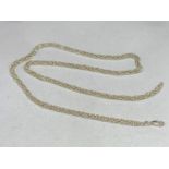 A SILVER NECKLACE MARKED 925 LENGTH APPROXIMATELY 60CM