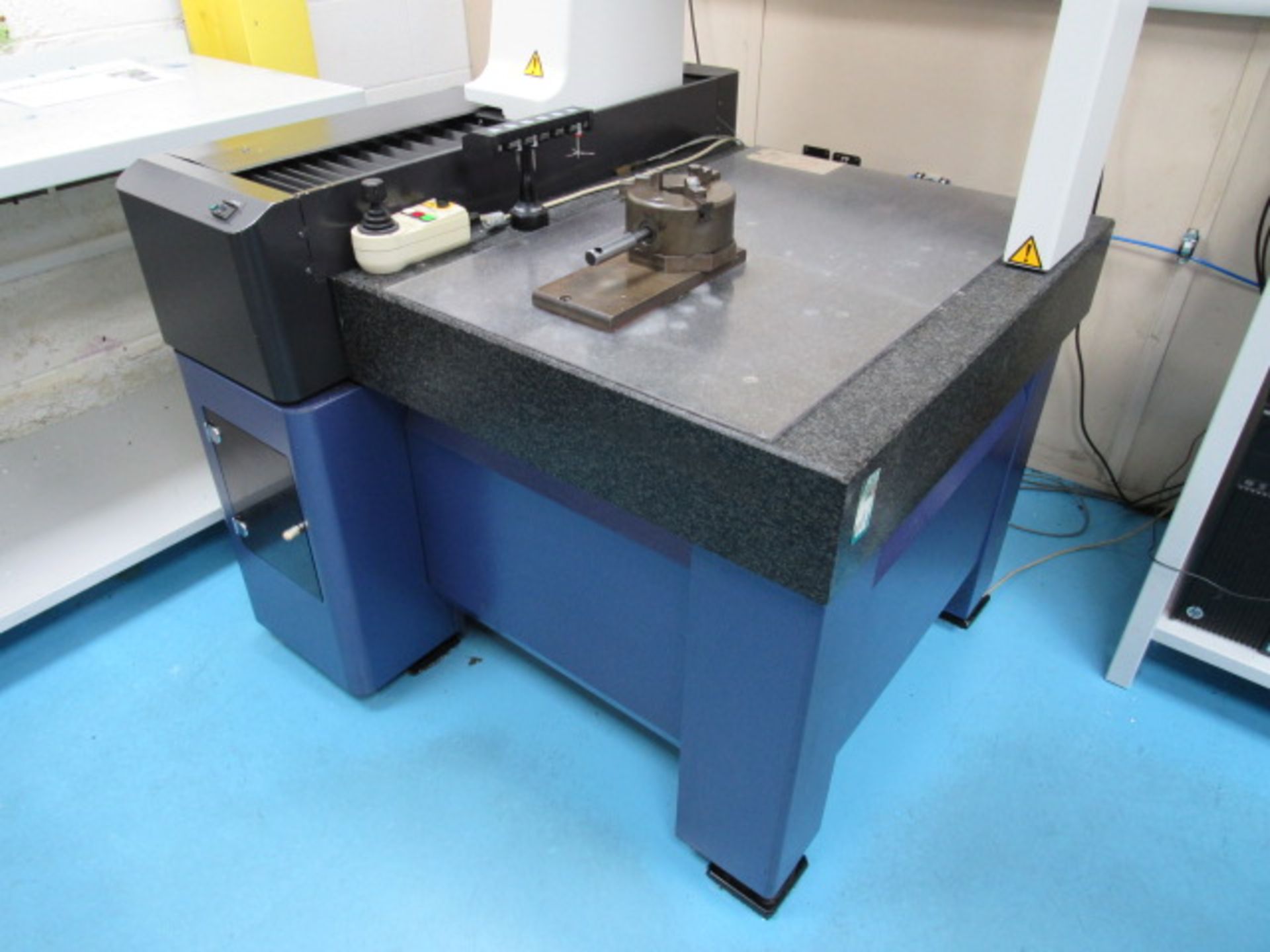 Mitutoyo Crysta Apex-Plus 544 CNC Coordinate Measuring Machine - Image 5 of 10