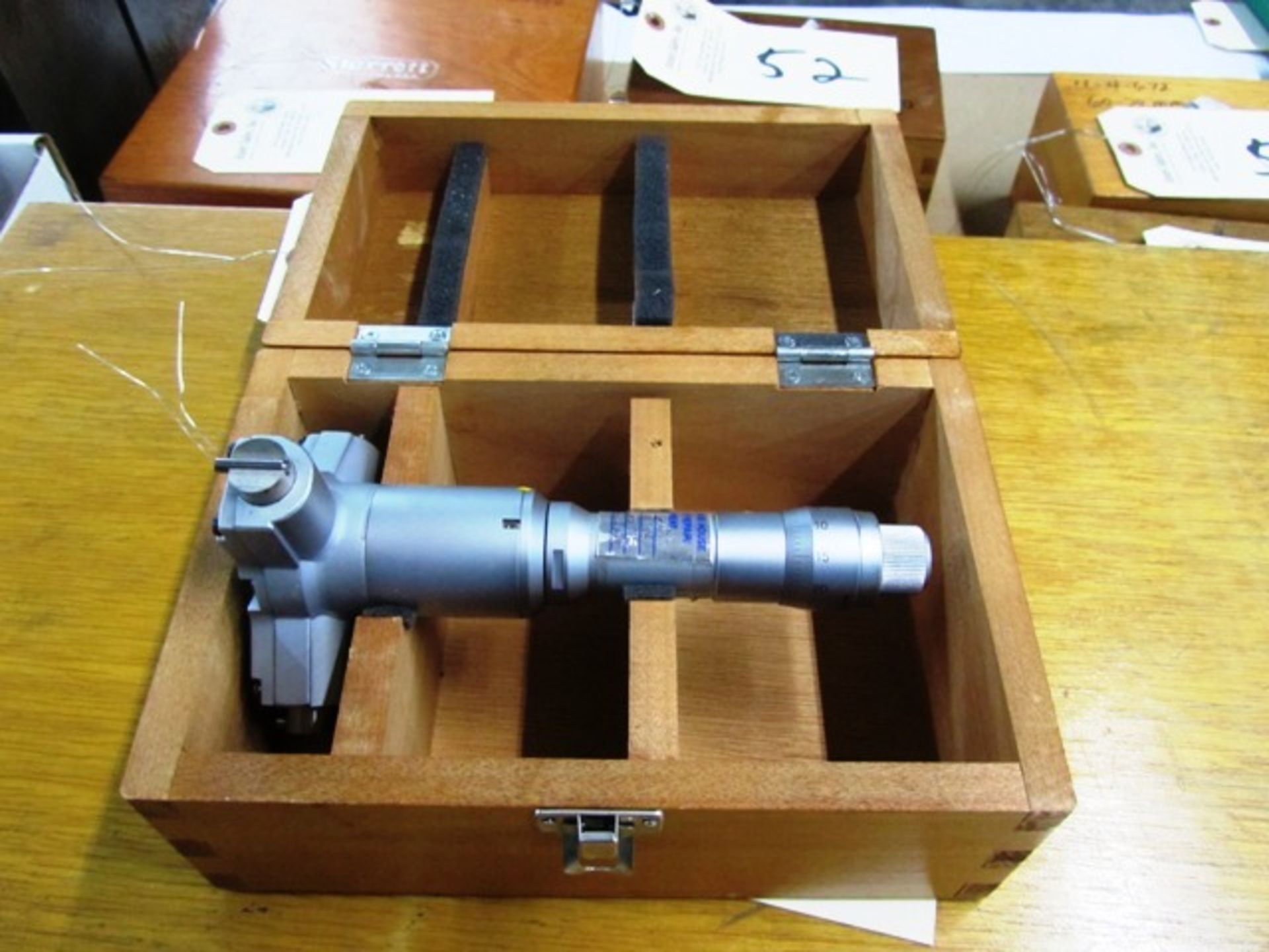 Mitutoyo 80mm - 90mm Holtest Micrometer