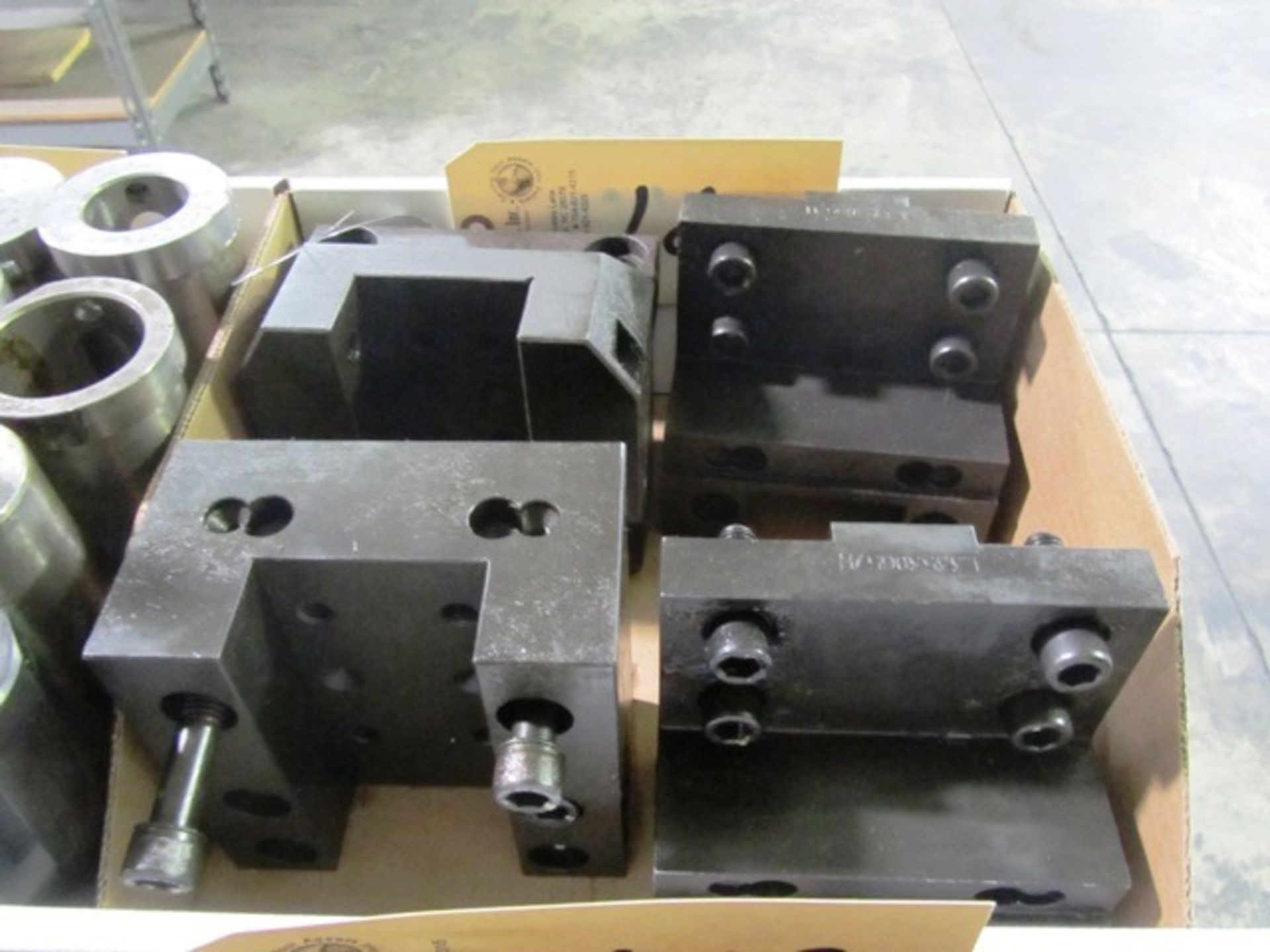 Tool Holders (for doosan puma 400 turning centers)