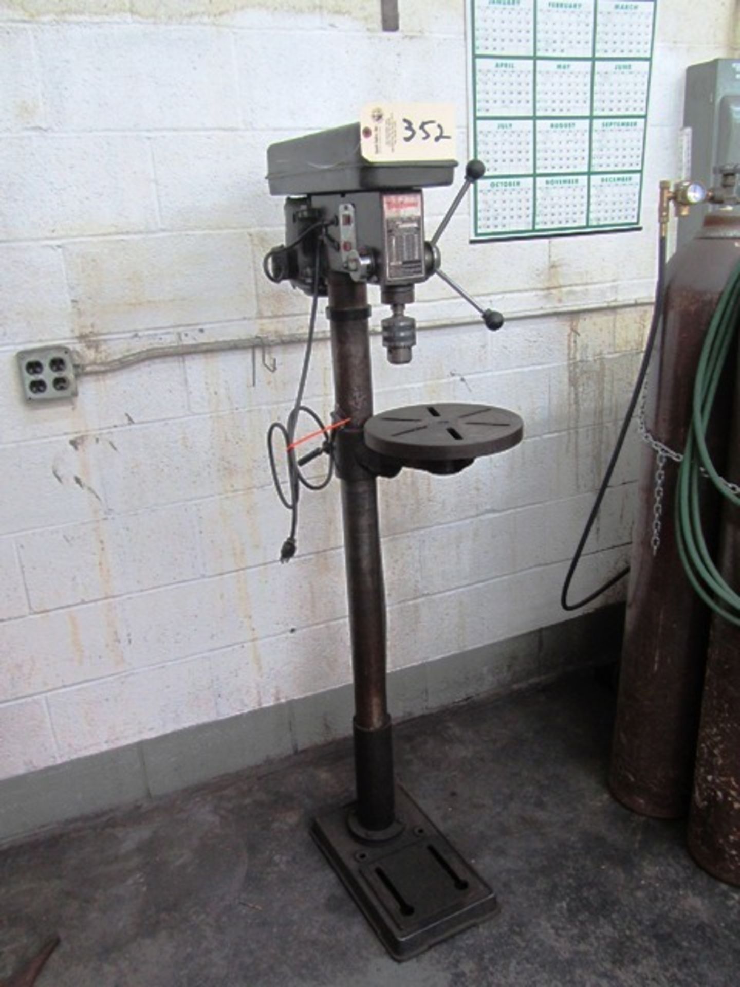 Tools Exchange 15'' Pedestal Drill Press, sn:955072