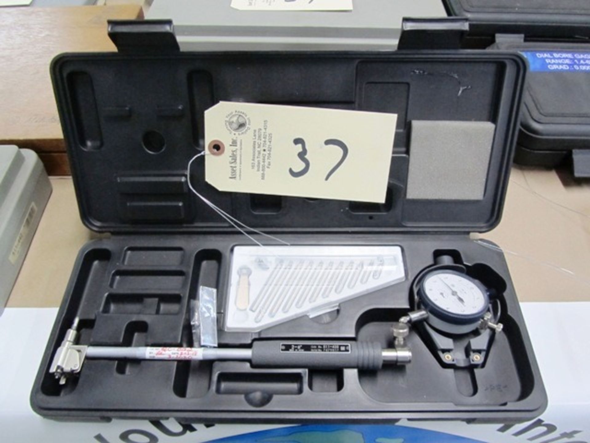 Mitutoyo 2'' - 6'' Dial Bore Gauge