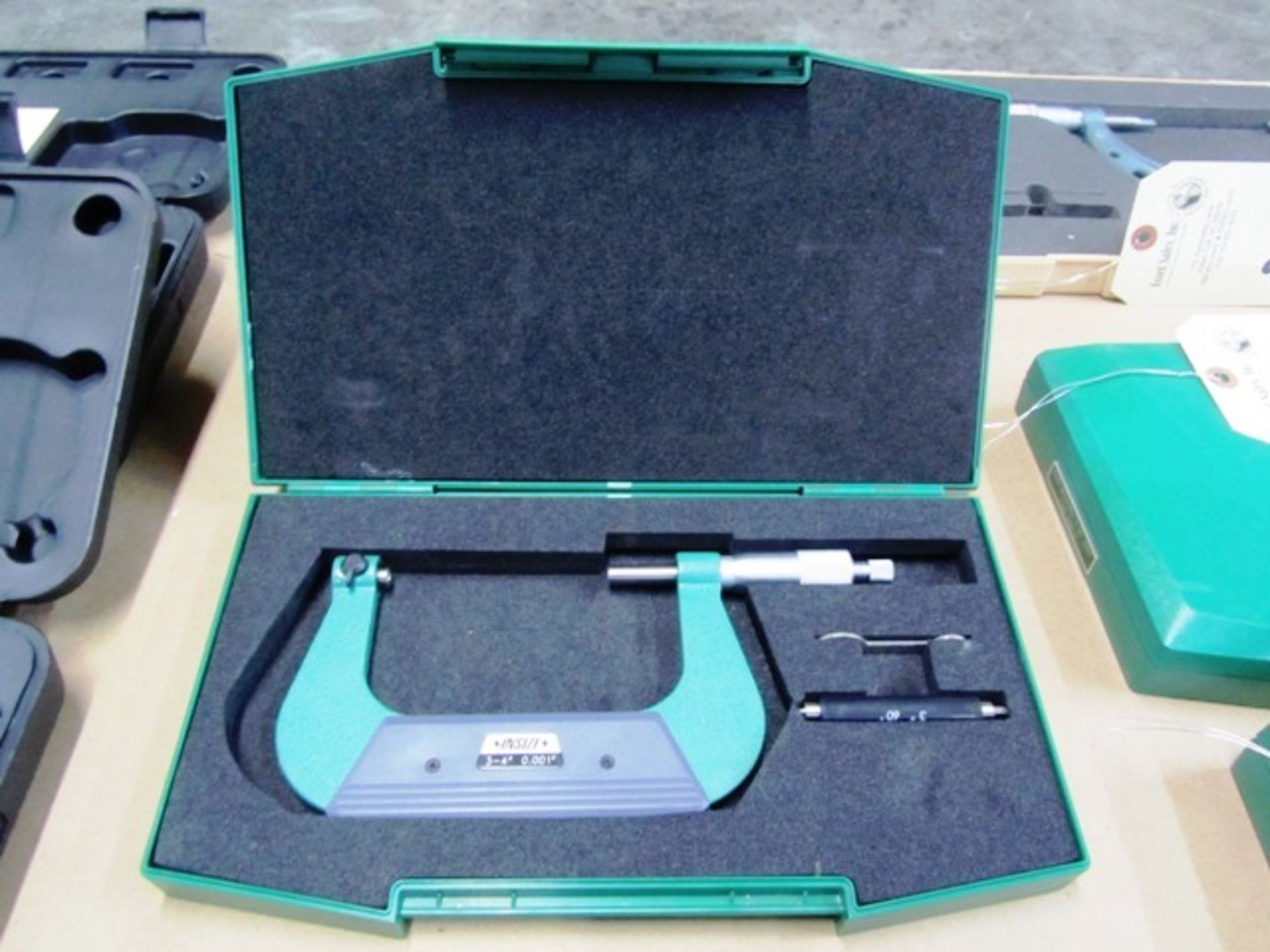 Insize 3'' - 4'' Screw Thread Micrometer