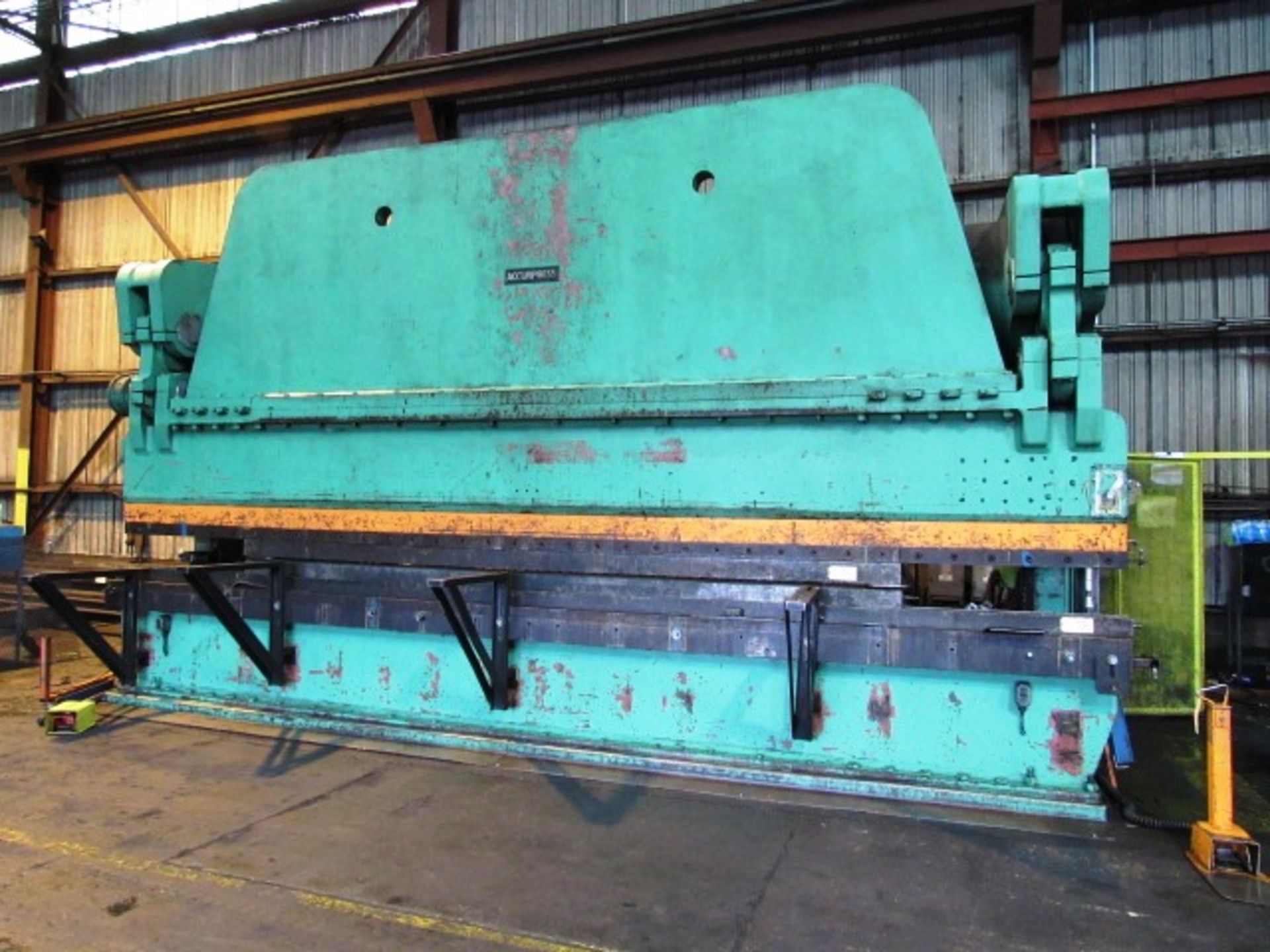 Accurpress 1250 Ton 7-1250-24 Hydraulic Press Brake