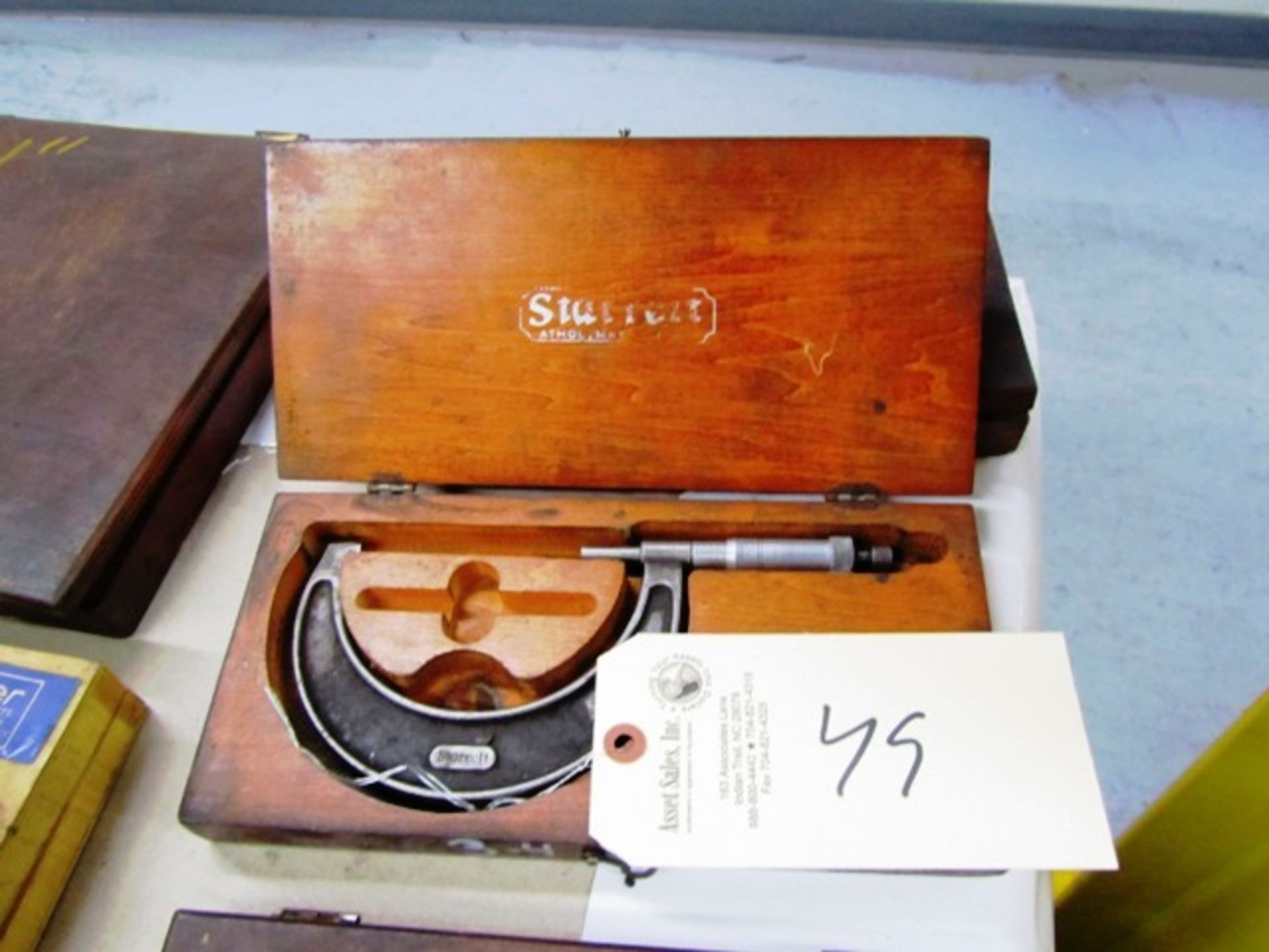 Starrett 3''-4'' Micrometer