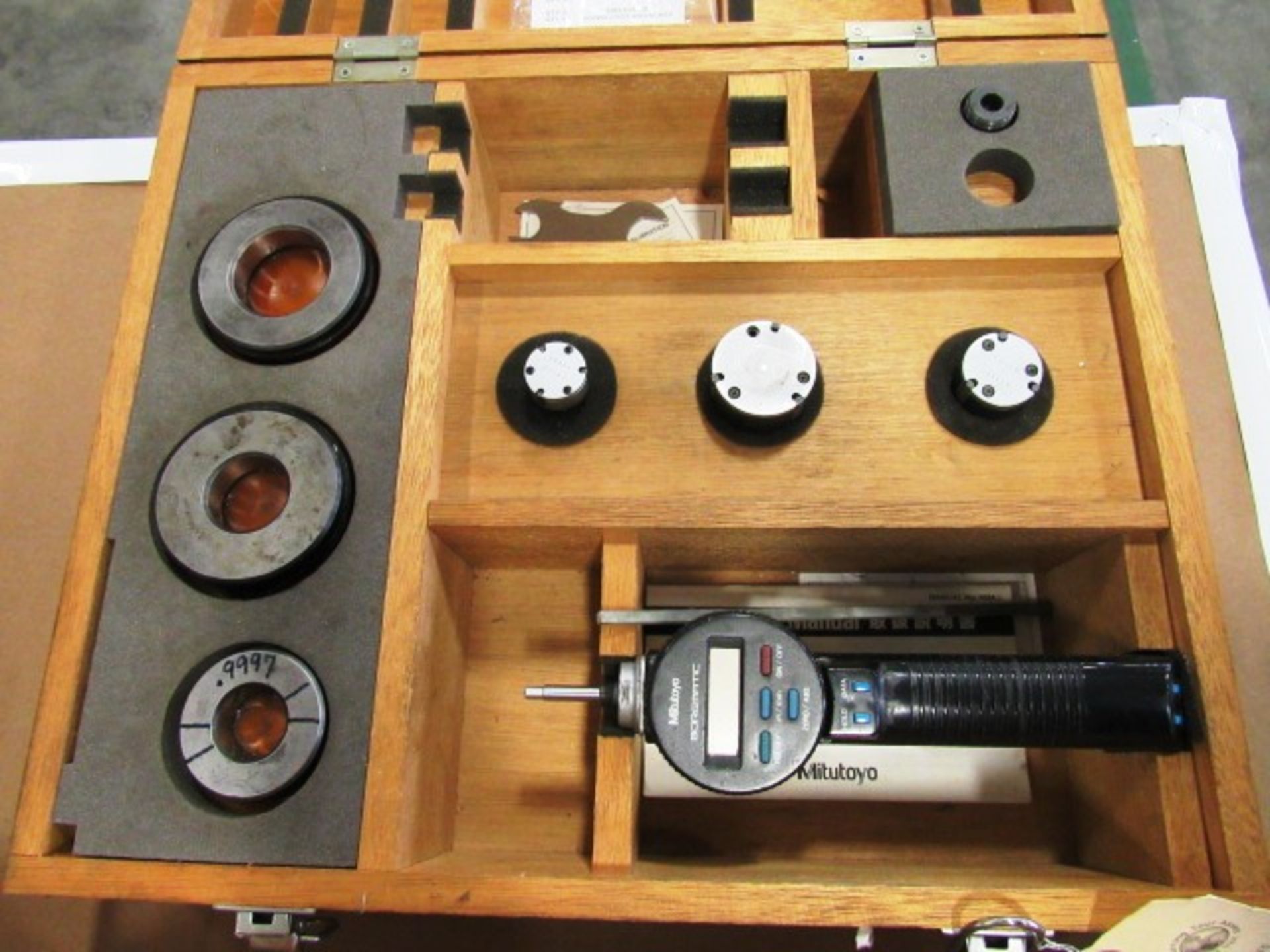 Mitutoyo 1'' - 2'' Borematic Hole Micrometers