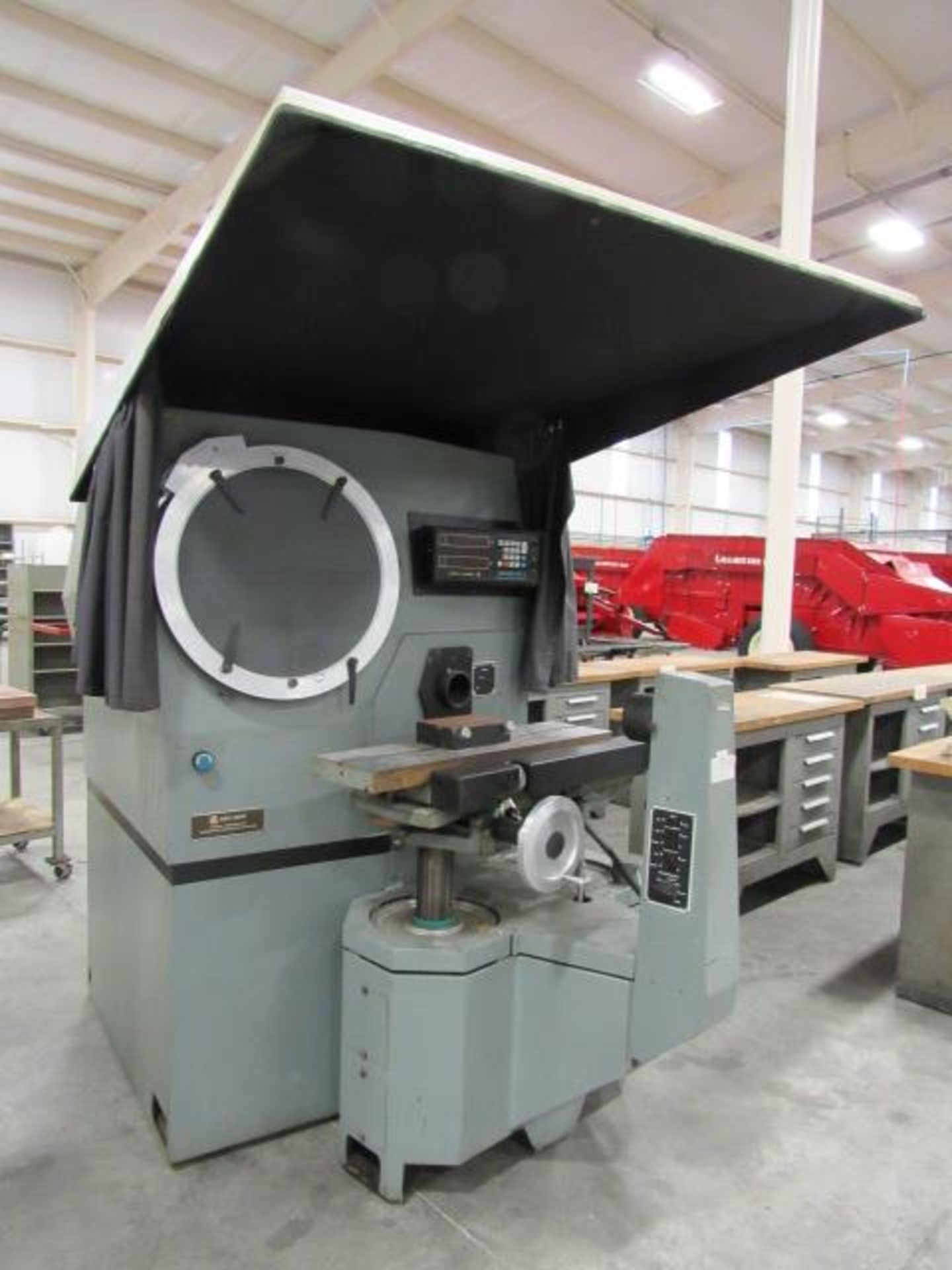 Jones & Lamson Model EPIC 20'' Optical Comparator with Power Feed Table, Decimetric II Digital - Image 2 of 7