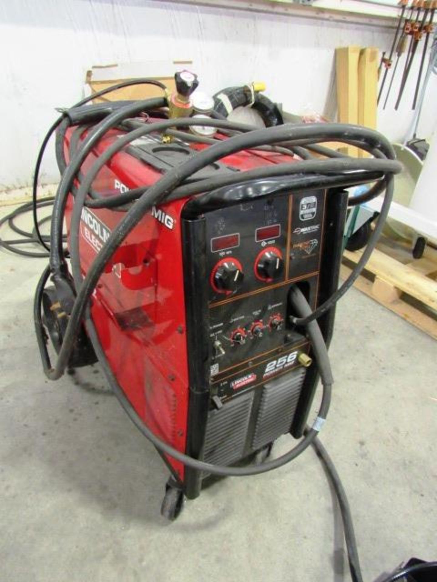 Lincoln 256 Power Mig Welder, sn:MS3180611653