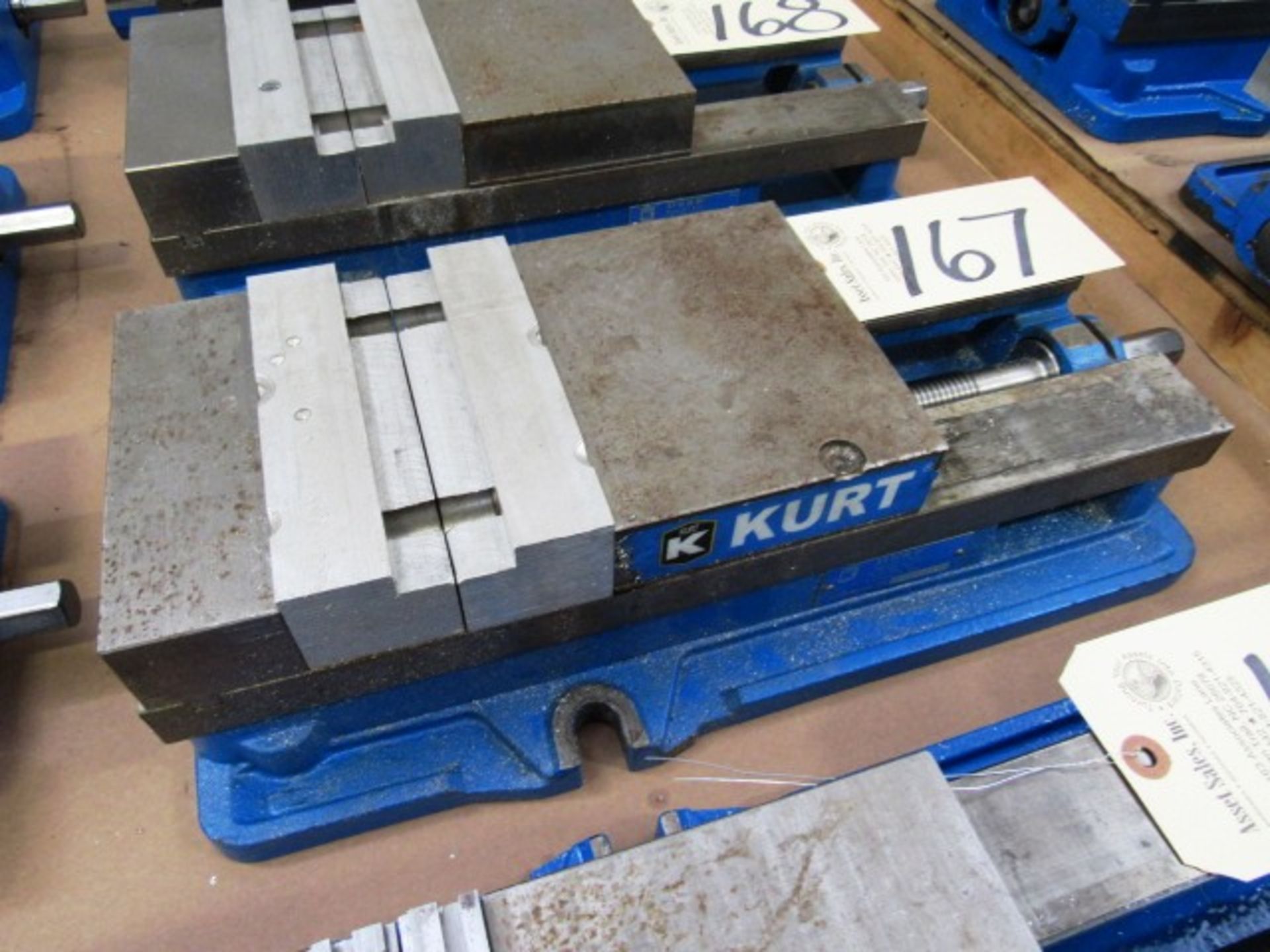 Kurt 6'' Vise with Handle & Hard Jaws